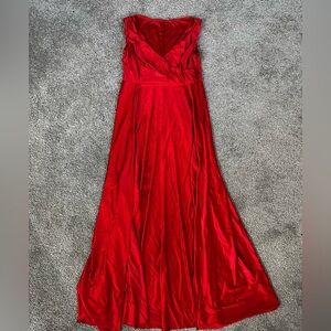 Red Sleeveless Maxi Dress